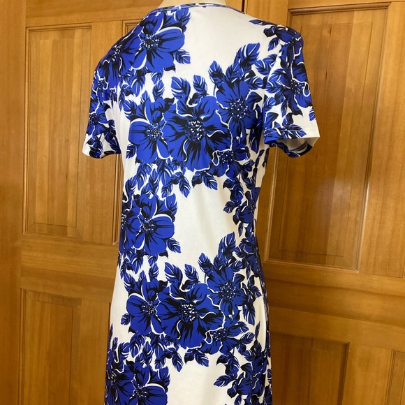 Women’s Floral Print  Bodycon Dress - Picture 6 of 16
